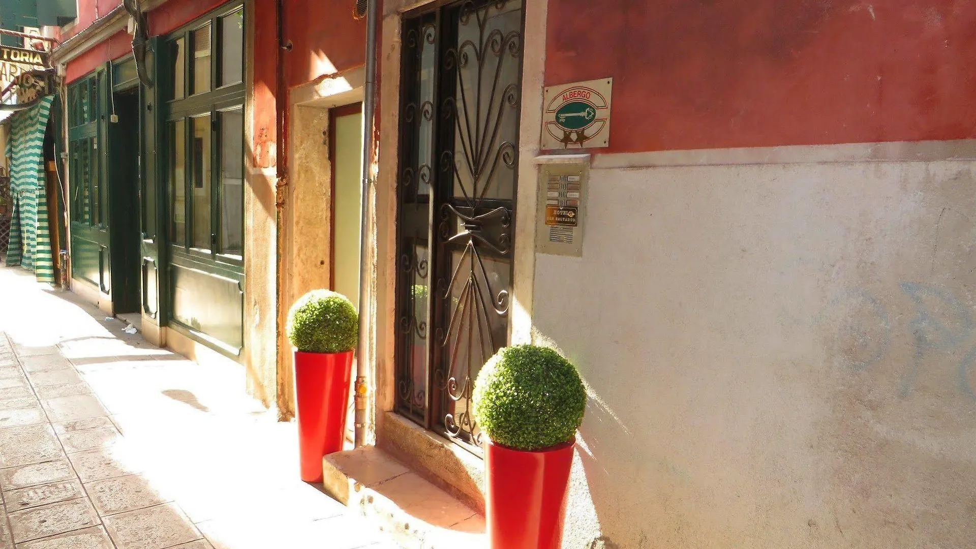 Hotel San Salvador Basic & Local 2 Stars Hotel Venezia