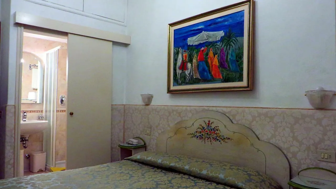 Hotel San Salvador Basic & Local 2 Stars Hotel Venezia