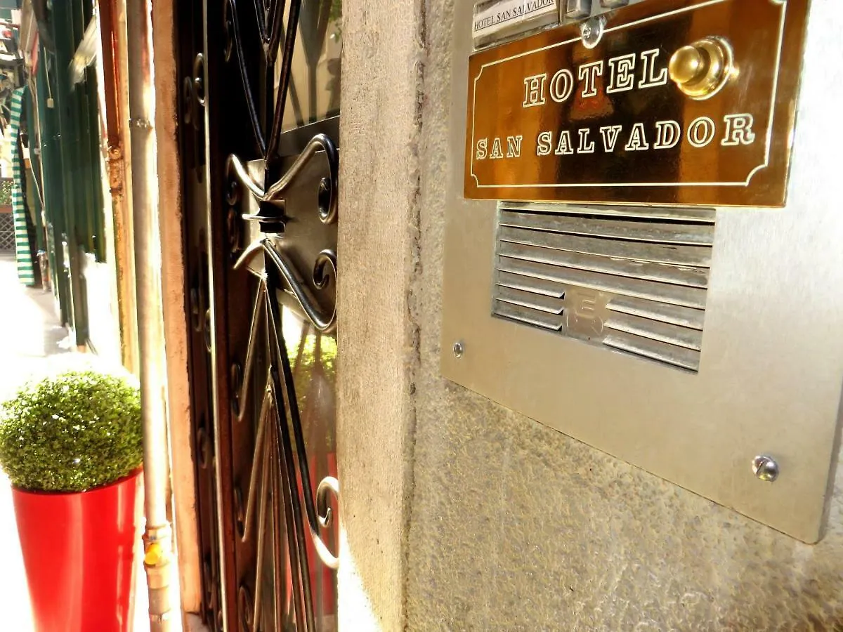 **  Hotel San Salvador Basic & Local 2 Stars Hotel Venezia Italia